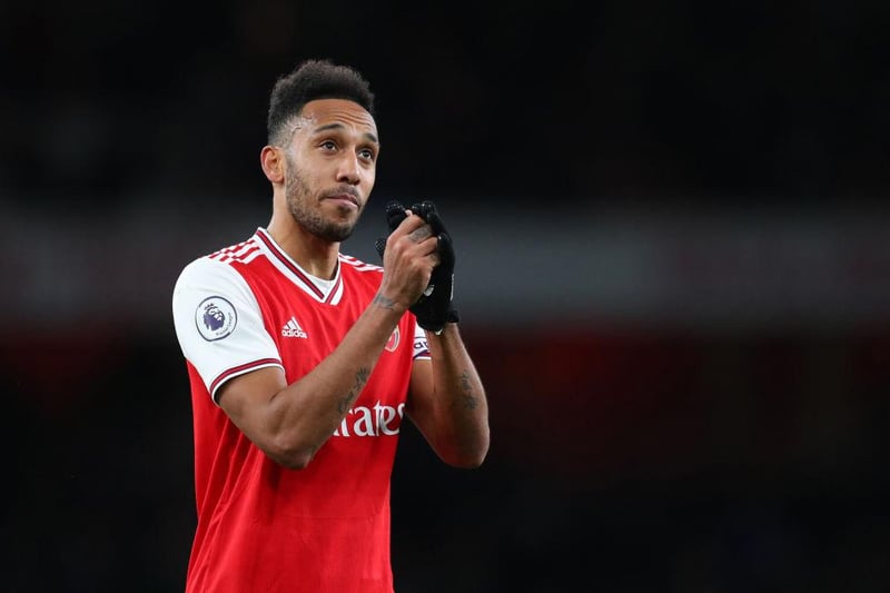 Arsenal are open to selling Pierre-Emerick Aubameyang in a cut-price deal worth £30m this summer out of fear of losing him for nothing next year. (The Sun)