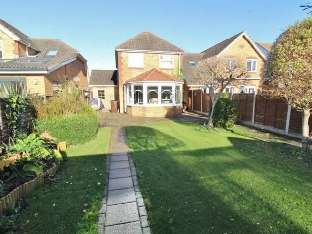 This three bedroom detached house in Central Road, Drayton, is on sale for £400,000. It is Jeffries & Dibbens Estate and Lettings Agents on Zoopla.