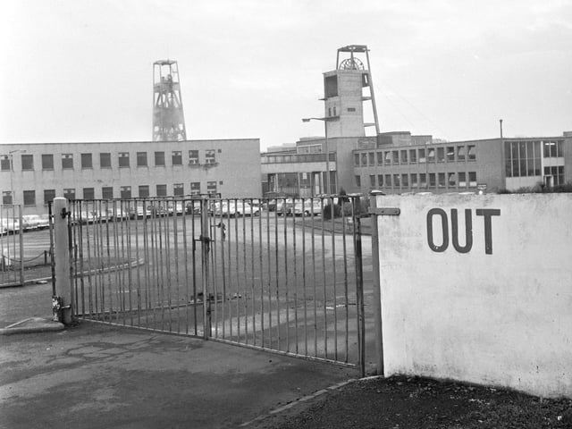 Bilston Glen coal mine/pit during the miners' strike in January 1972.