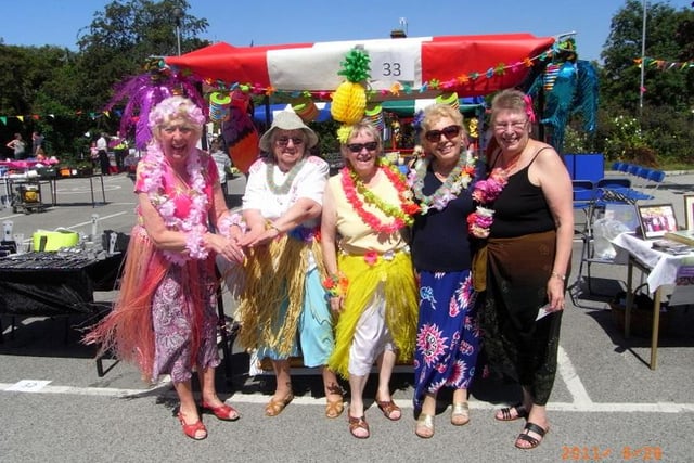 Killamarsh W.I. ladies entering into the spirit of the 2011 Festival, which this year had a Caribbean theme. From left to right Rita Garnett, Muriel Burgess, Bernice Upton, Margaret Atkins & Margaret Herriot