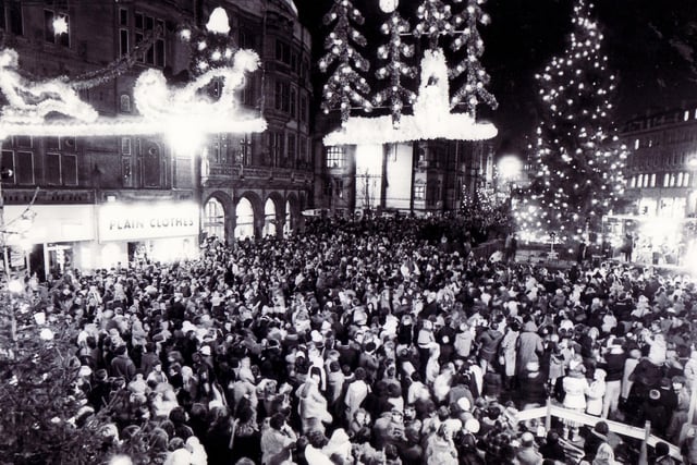 The crowds at the Christmas lights switch on in Pinstone Street in 1985