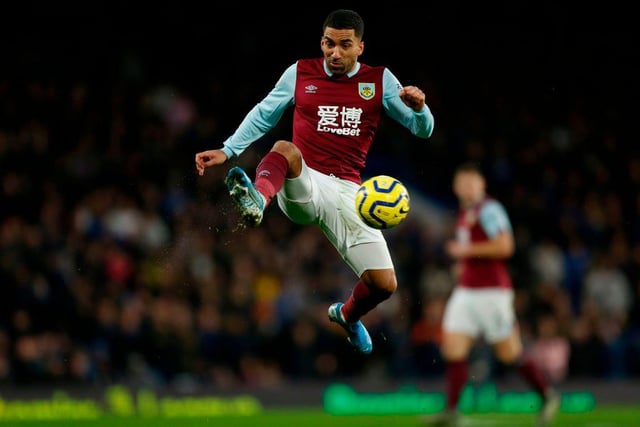 Leeds United are not interested in re-signing Burnley’s out-of-contract winger Aaron Lennon amid recent speculation. (Football Insider)