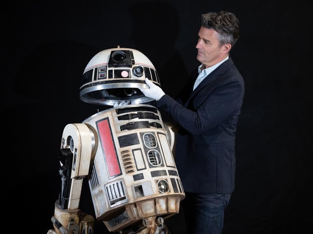 Light-up remote-control R2-S8 droid from the 2018 film 'Star Wars: Solo: A Star Wars Story' (estimate £40,000-£60,000).