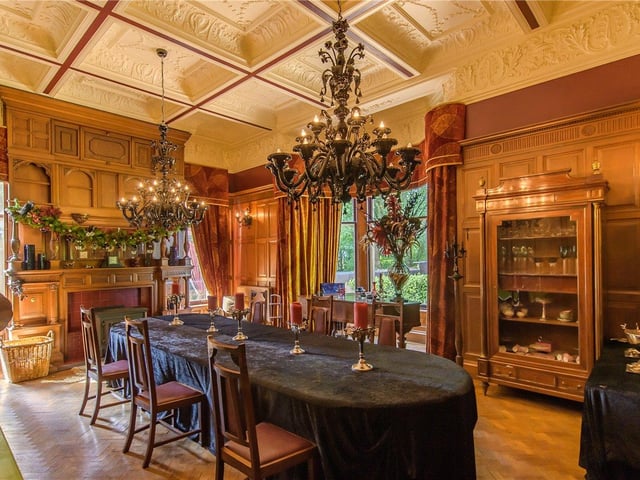 Dining room.