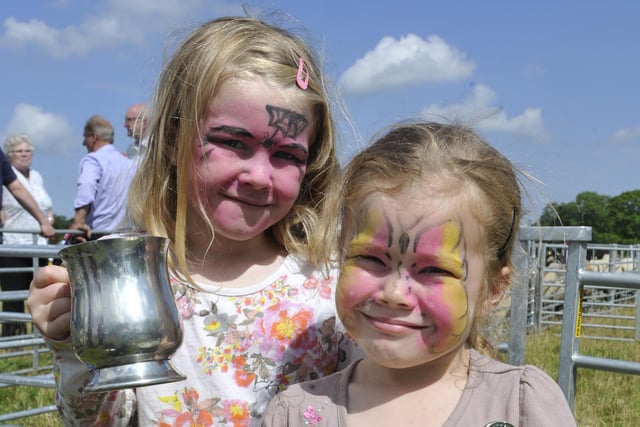 The youngest trophy winners in the sheep classes of 2012 were Rebecca Mackay with the cup for the black sheep and Rachael Mackay for the children's class. The sisters are from Westhills Farm.