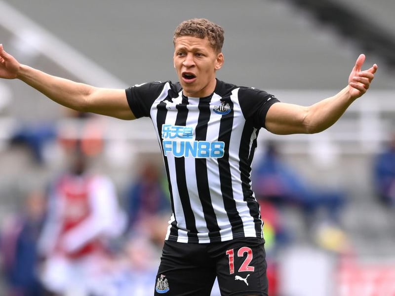 Chris Wilder plans to make a move for Newcastle striker Dwight Gayle should he get the West Brom job. (Mirror)

 (Photo by Stu Forster/Getty Images)