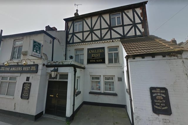 This pub has a carpark and has been brought to the market as part of a "new free of tie leasehold opportunity". Marketed by Sidney Phillips Limited, 01522 418123.
