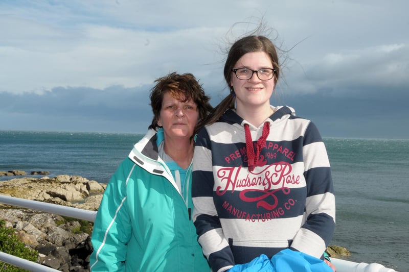 Maura-Ann and Emma Doherty on the 2015 Larne Hospice Walk. INLT 13-229-AM