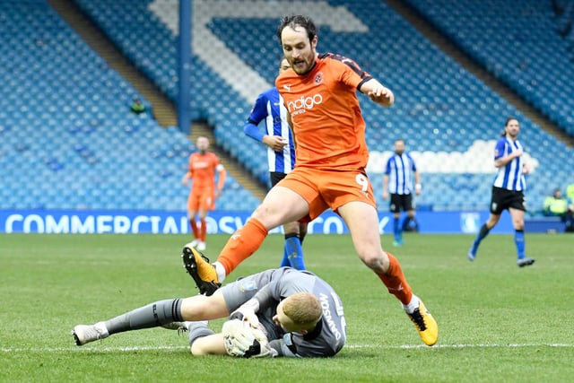 Luton Town have been handed a boost ahead of the season's return, with striker Danny Hylton revealing he's fully fit and raring to go after recovering from a knee injury. (Luton Today)