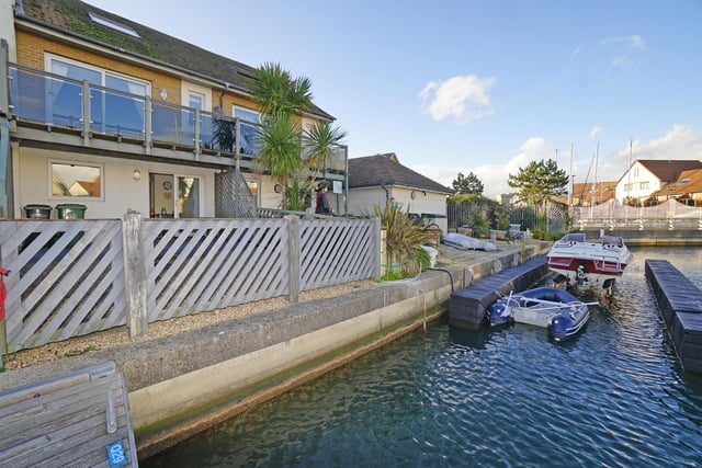 Three bed town house. Bryher Island, Port Solent.
£515,000
Agent: Marina & Hampshire Life Homes - 02392 299021