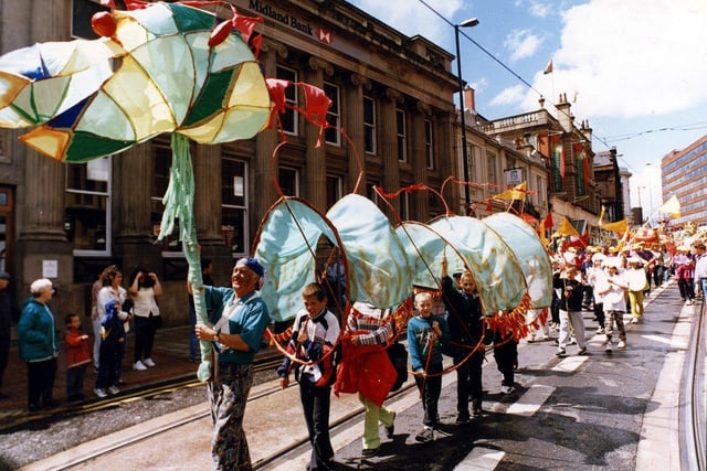 Lord Mayor's Parade, Church Street, June 1998