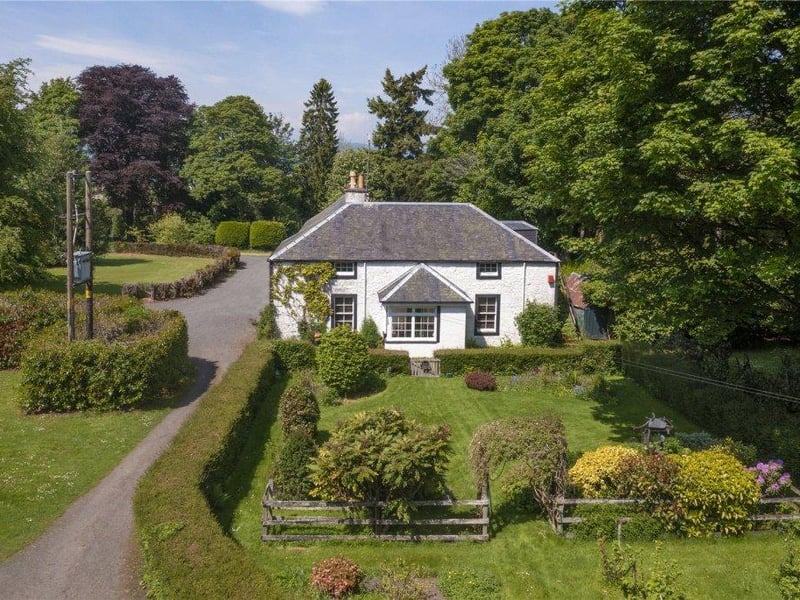 Mugdrum Cottage.