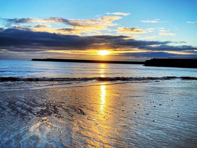 A moment of calm by the seaside.