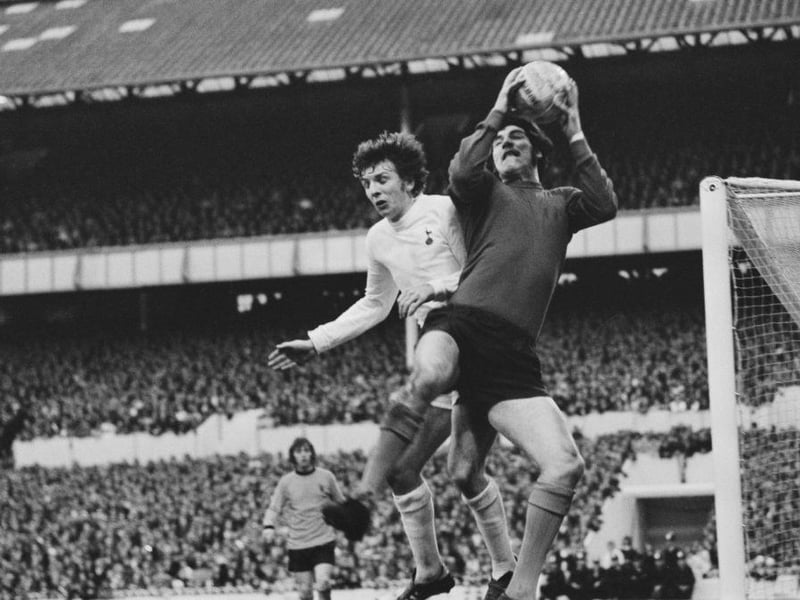 Call-ups: 2
Population: 879,560
People per call-up: 439,780
(Photo by Evening Standard/Hulton Archive/Getty Images)