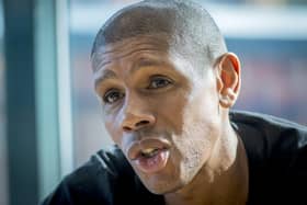 Former Sheffield Wednesday midfielder Carlton Palmer is locked in a battle with Abberydale Golf Club over its admissions process.