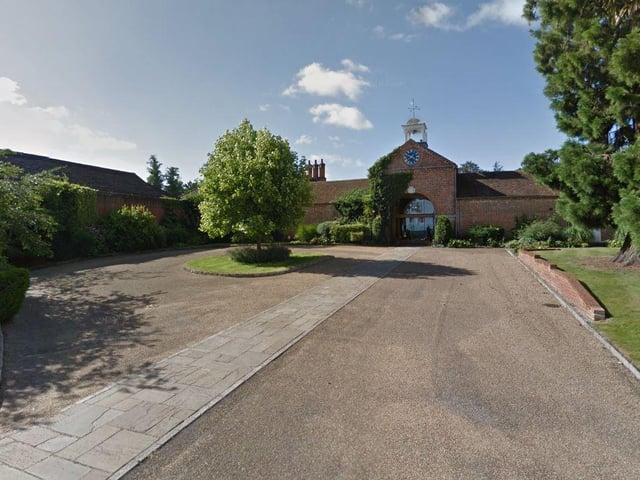 This restaurant is inside the Four Seasons Hotel in Dogmersfield Park, Chalky Lane. It is currently closed due to the on-going pandemic.