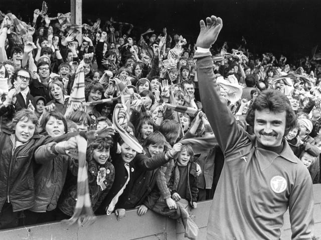 Rod Arnold with fans who had just been crowned Stag's Player of the Year by Chad readers in 1977