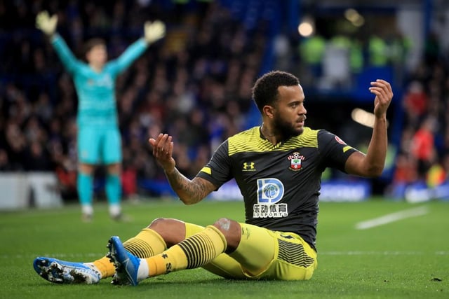 Southampton are planning fresh contract talks with Ryan Bertrand following mounting interest in the full-back from Leicester City. (Daily Mail)