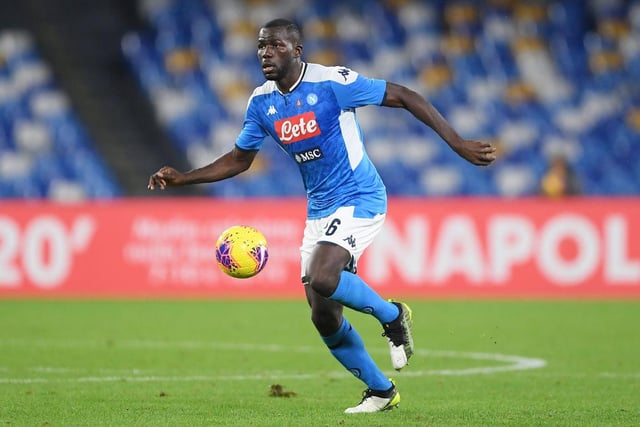 Manchester United have offered £71m to Napoli for Kalidou Koulibaly, however the Serie A club are holding out for £89m. (Sky Sports Italia)