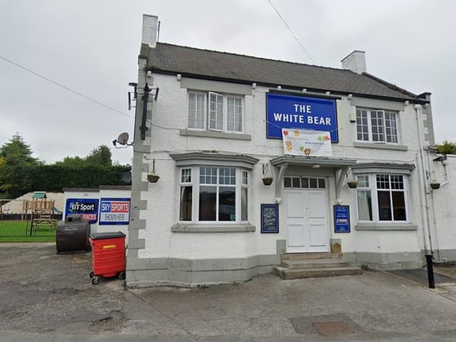 The pub has two trading areas and a beer garden. Marketed by Everard Cole Ltd, 01223 787039.
