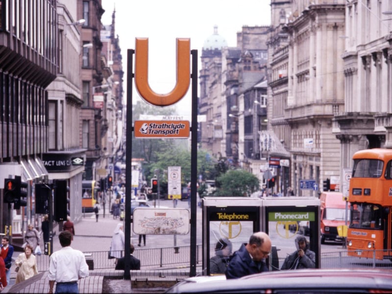 Th U sign for Strathclyde Transport's underground station in Glasgow, August 1990