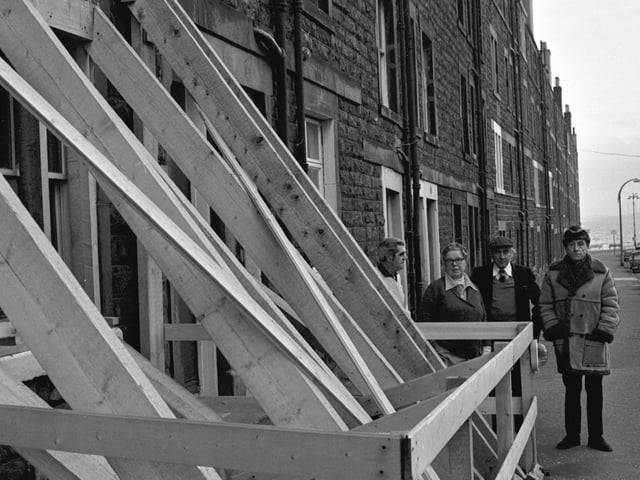 King's Road residents complained to the Evening News 'Action Wanted' team that blasting during the SSEB's demolition of Portobello power station was damaging their property in January 1980.