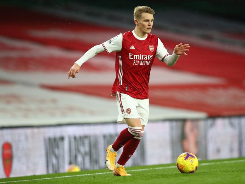 Arsenal loanee Martin Odegaard has upset parent club Real Madrid by failing to commit his future to the La Liga giants. The Gunners would be in pole position for his signature, despite not including an option-to-buy clause as a part of his loan. (Defensa Central via Daily Star)