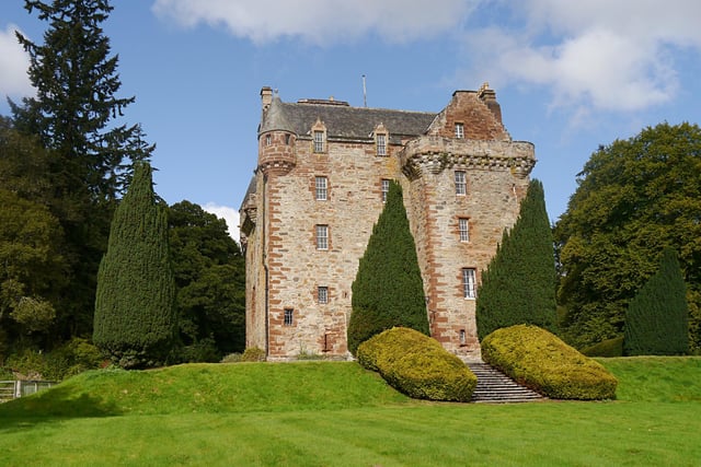 The seat of Clan Mackenzie and home to George MacKenzie, 3rd Earl of Cromartie, who was seized along with his son on the eve of Culloden. Both were due to be executed but  recieived a conditional pardon after George's heavily pregnant wife lobbied for clemency. He died in extreme poverty in Soho, London, after the family estates were confiscated.