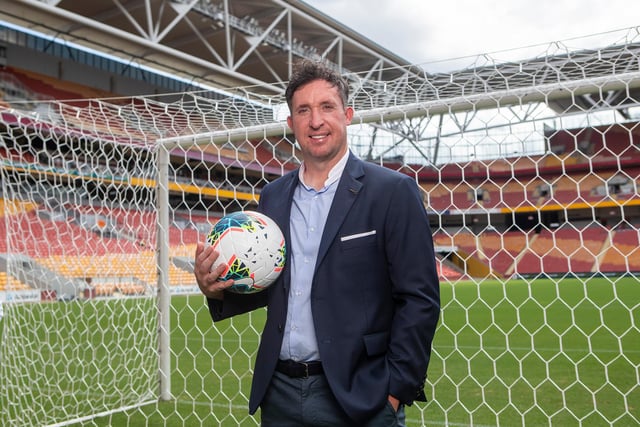 Ex-Liverpool star Robbie Fowler has become the new bookies' favourite for the Birmingham City job, after leaving his role with Australian outfit Brisbane Roar. (Sky Bet)