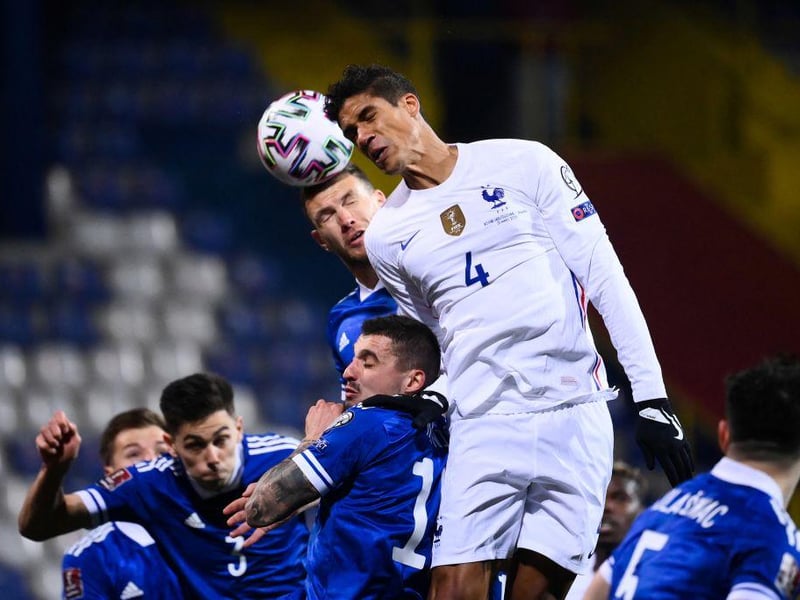 Manchester United are in very advanced talks to sign Real Madrid defender Raphael Varane. (El Chinguirito)
(Photo by FRANCK FIFE/AFP via Getty Images)
