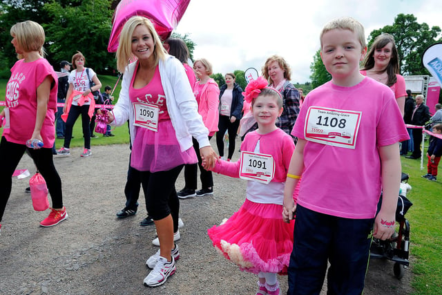 Grace Newton takes part in the Race for Life with mum Janet and family.