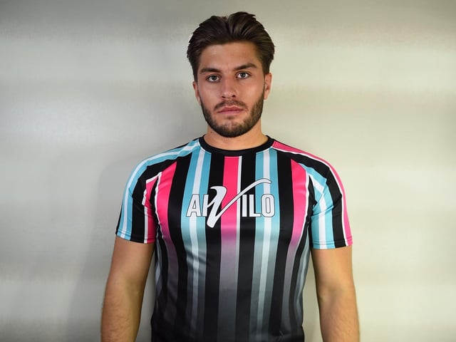 This comes in sizes S to XXL
