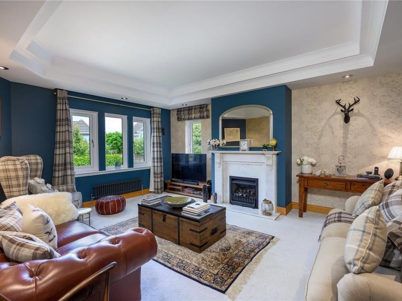 Sitting room.