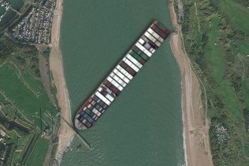 Here is what Ever Given would have looked like wedged into the gap between Eastney and Hayling Island