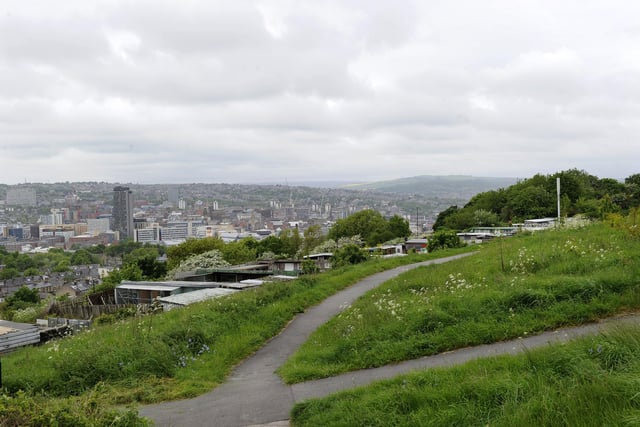 Pictured are views over the City from grass land at the end of Sky Edge Avenue.....Pic Steve Ellis