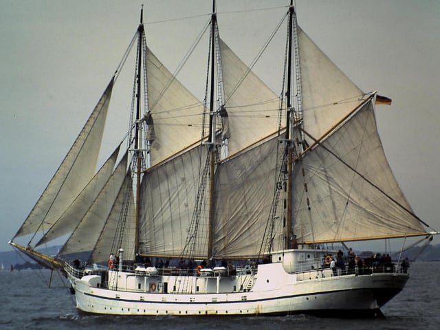 In the flotilla was the world's largest sailing ship, the 407ft Russian-owned Sedov.
