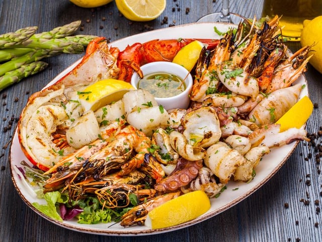 Flame is a small, family owned restaurant which offers authentic Italian cuisine, including a great selection of seafood, meat and vegetarian dishes.