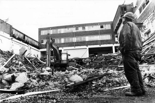 Demolition of the former brewery in February 1990