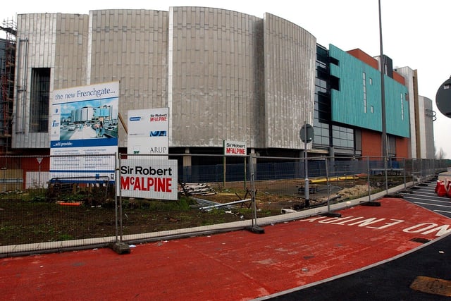 An extension to the Frenchgate shopping centre opened alongside Doncaster's new transport interchange in 2006.