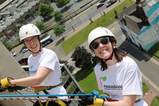Roundabout abseil