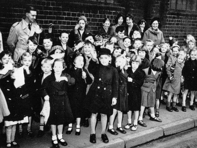 Children in Tinsley, circa 1950 (submitted by Ted Evans)