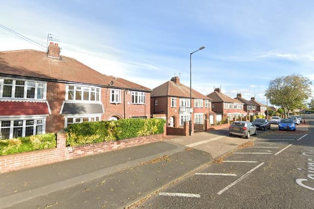 The average price of a property on Cairns Road in Fulwell is £235,686 according to the real estate website.