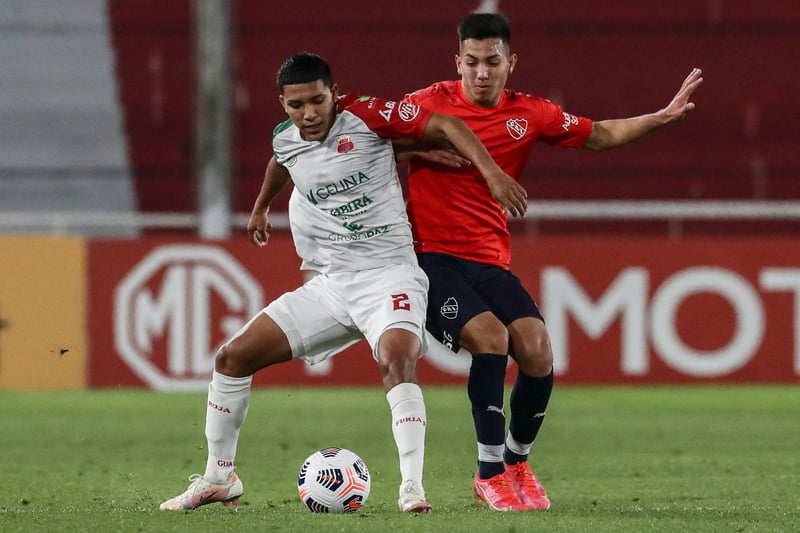 Brighton are preparing a new bid for Argentine winger Alan Velasco after Independiente rejected a £6m offer for the 18-year-old, who has also attracted interest from Newcastle United. (Football Insider)