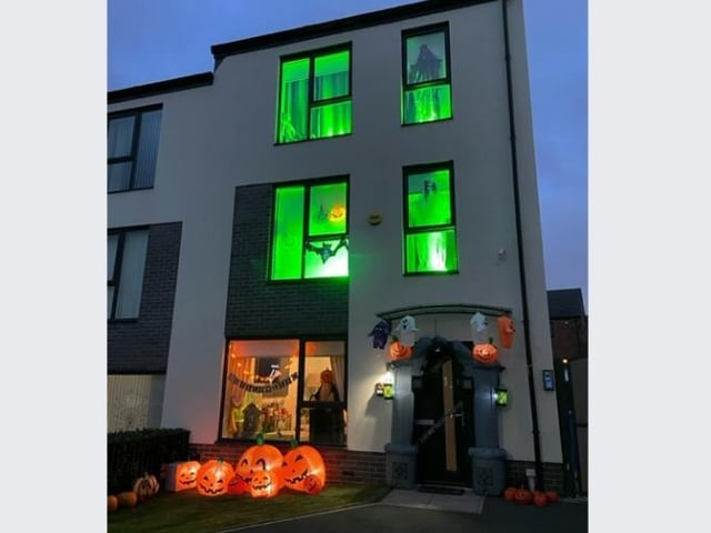The Slinn's house in Parson Cross has mysterious green lights