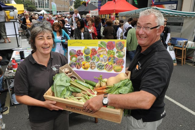 Southsea Food Festival 2010. (left to right) Sue Bushnell (44) and Peter Bushnell (57)  from Riverford Portsmouth. Picture: Malcolm Wells 101897-0019