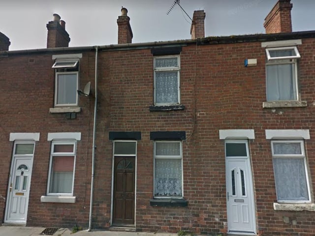 This two bedroom terrace currently has a tenant which brings in £2,450 a year. Marketed by Horton Knights Estate Agent, 01302 977850.