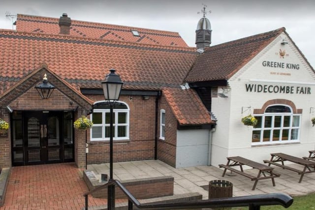 The Widecombe Fair offer comfortable outdoor seating, available parking and televisions to create an incredible atmosphere throughout the pub. Call them today on, 01623 627122.