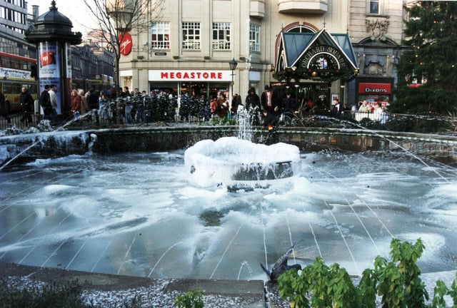 The Goodwin Fountain freezes over - 29th December 1995Sheffield