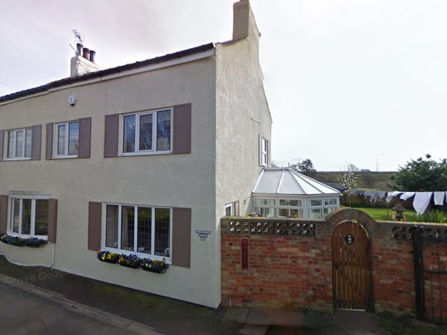 This detached house sold for £575,000 in February 2020.