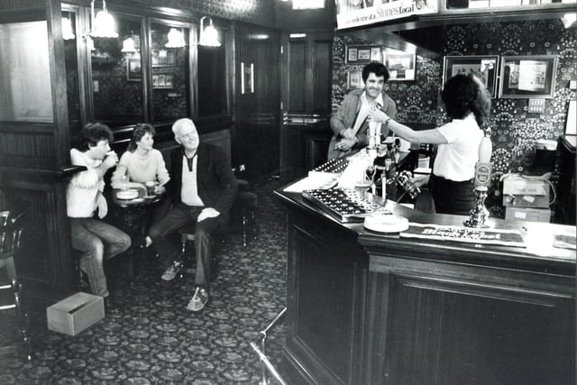The snug cum smoke room at the Alexandra Hotel, on Exchange Street, Sheffield, in 1984